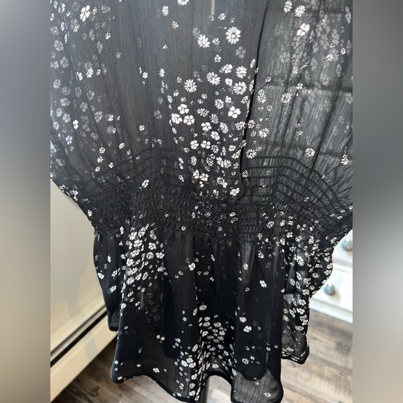 Sheer Express Top - Picture 3 of 3